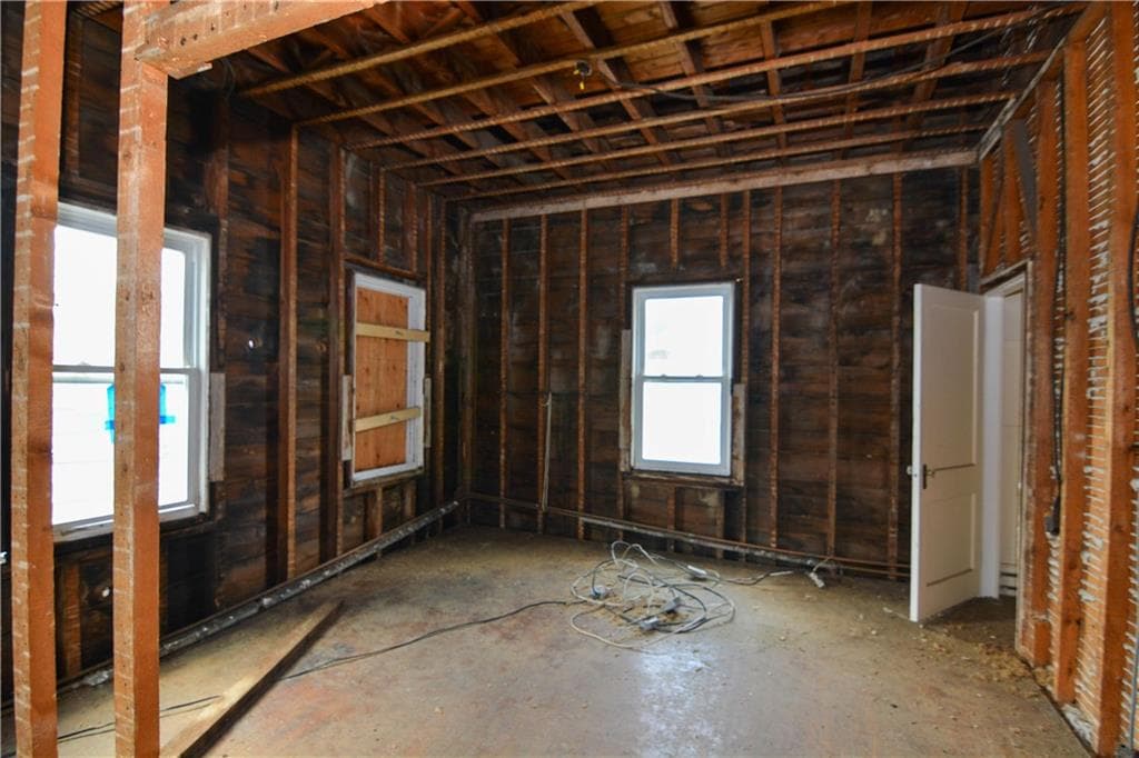 339 Pawtuxet Avenue photo 21