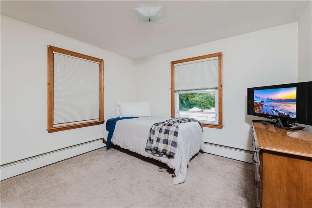 200 Budlong Road photo 13