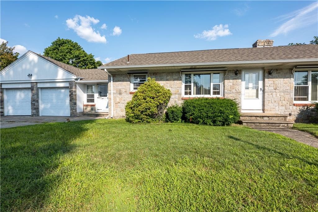 200 Budlong Road photo 33