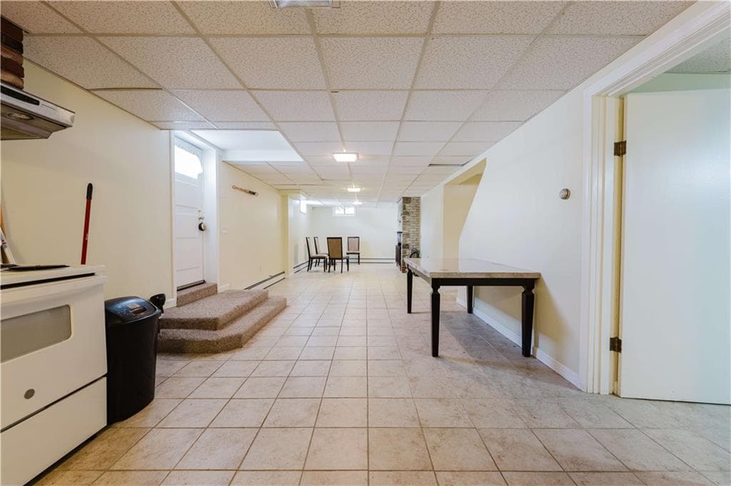 200 Budlong Road photo 29