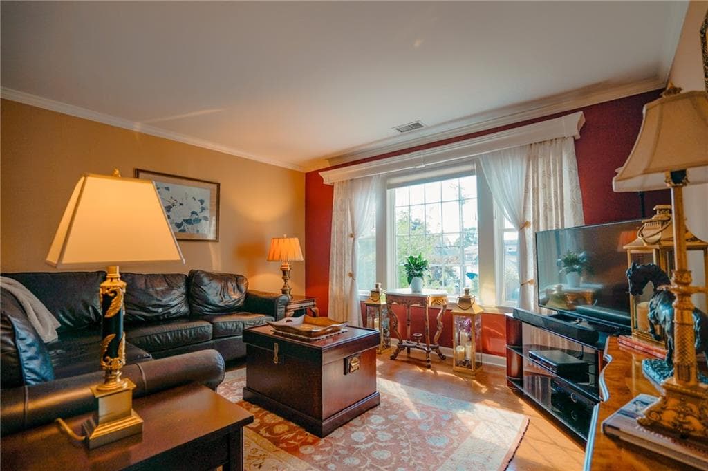 600 N Broadway UNIT 2C photo 6