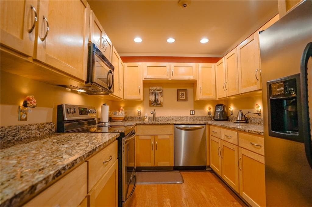 600 N Broadway UNIT 2C photo 3