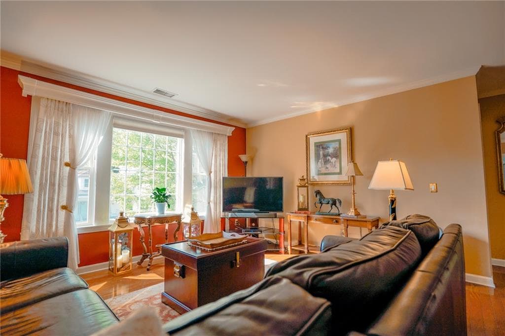 600 N Broadway UNIT 2C photo 5