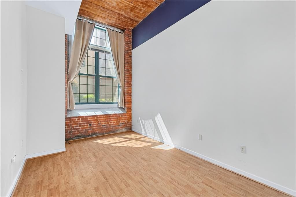 15 Higgins Street UNIT 105 photo 16