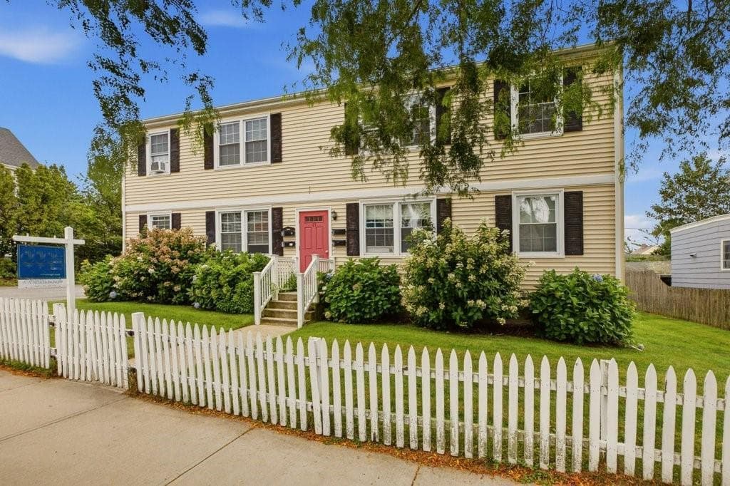 45 Hammond Street UNIT 3