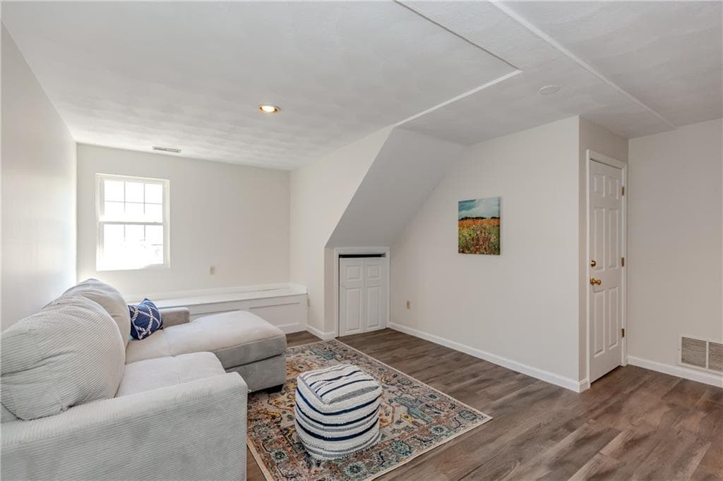 136 Hope Hill Terrace photo 36