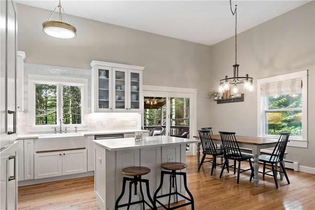 Single Family Residence at 41 Timber Ridge Road, Charlestown, photo 6 of 45