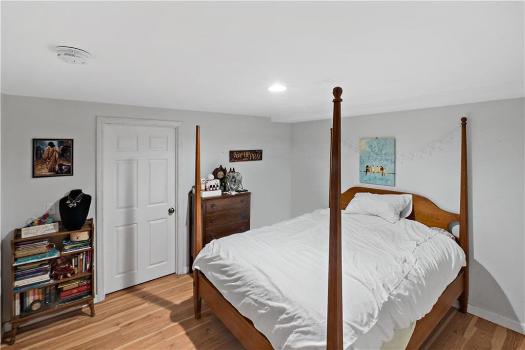 Single Family Residence at 41 Timber Ridge Road, Charlestown, photo 32 of 45