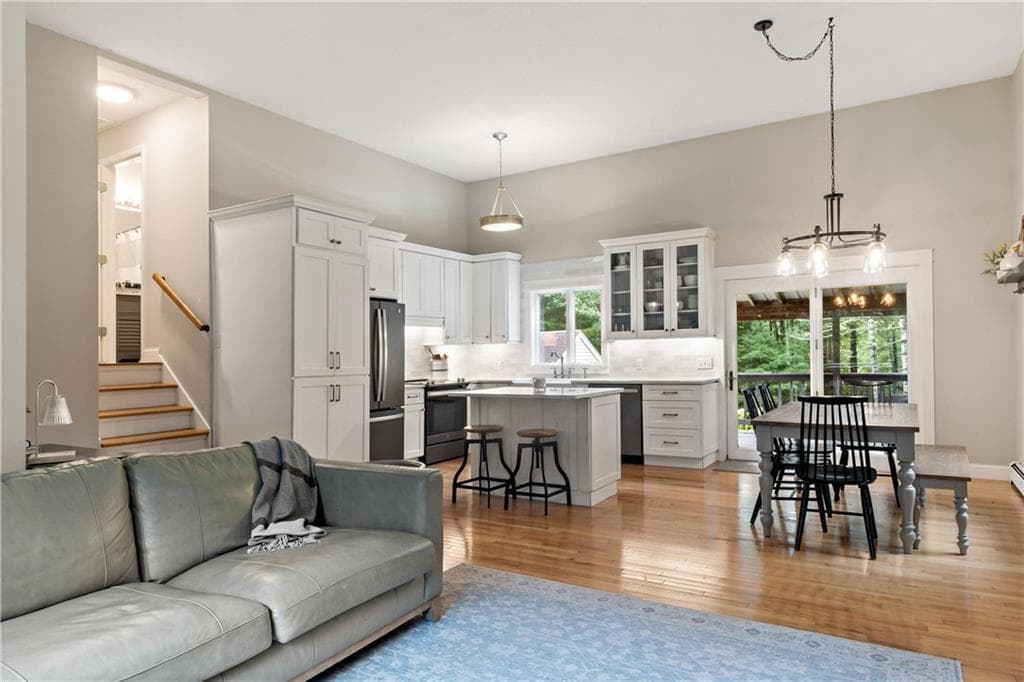 Single Family Residence at 41 Timber Ridge Road, Charlestown, photo 14 of 45