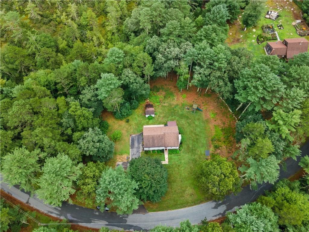 Single Family Residence at 41 Timber Ridge Road, Charlestown, photo 39 of 45
