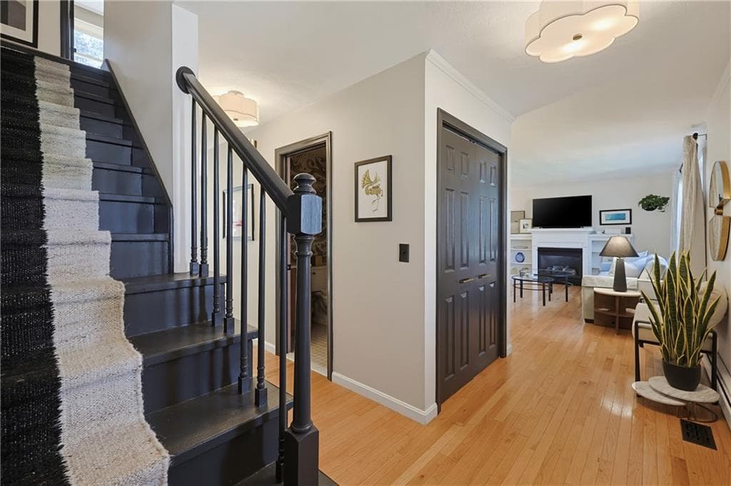 16 Heritage Court photo 24