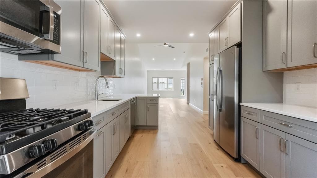 Condominium at 3 West Valley Circle, West Warwick, photo 6 of 19