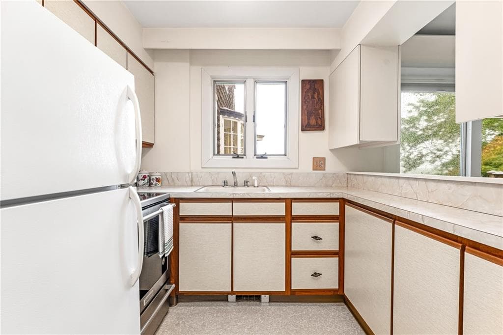 66 B Torrey Road photo 23
