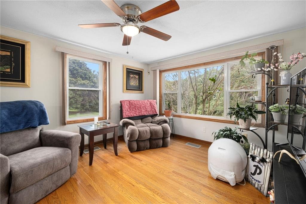 Single Family Residence at 111 Olney Arnold Road, Cranston, photo 19 of 49
