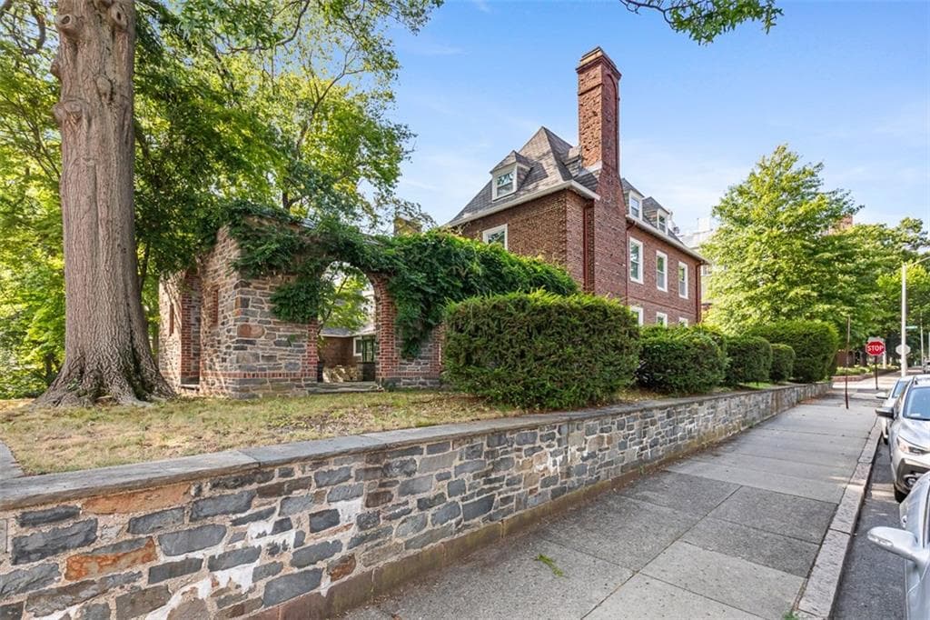 195 George Street photo 7