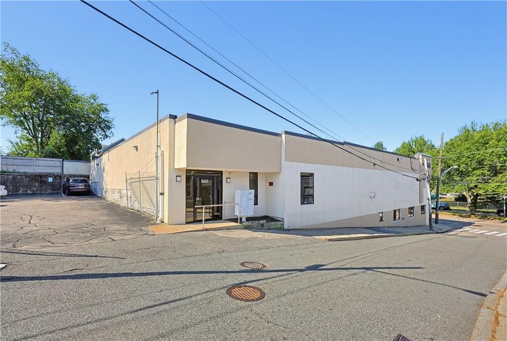 845 851 North Main Street UNIT L-1B photo 40