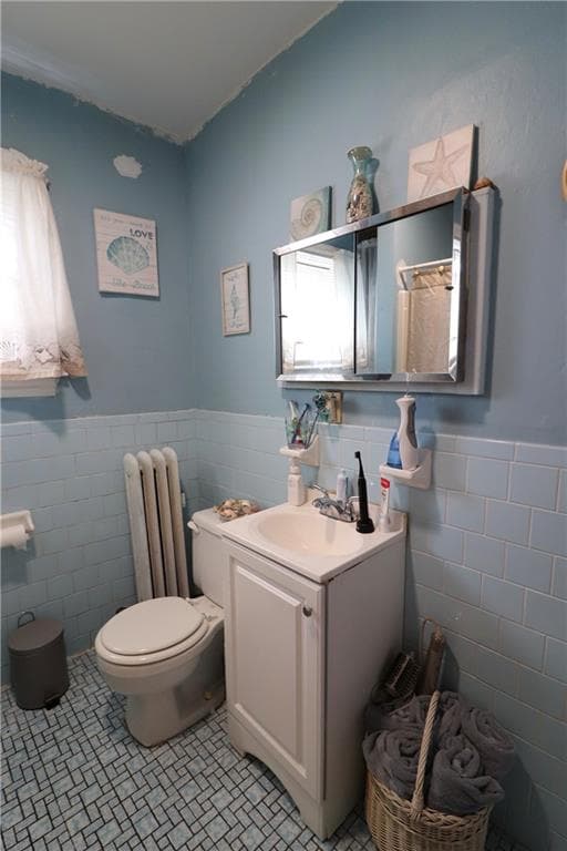 Multi Family at 47 Downes Avenue, Pawtucket, photo 14 of 44