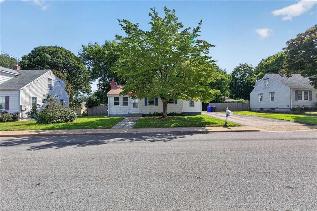 139 Andrews Avenue photo 2