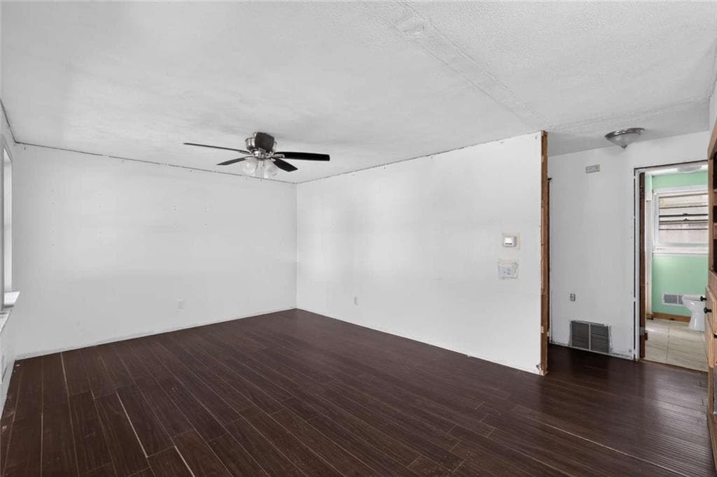 139 Andrews Avenue photo 5