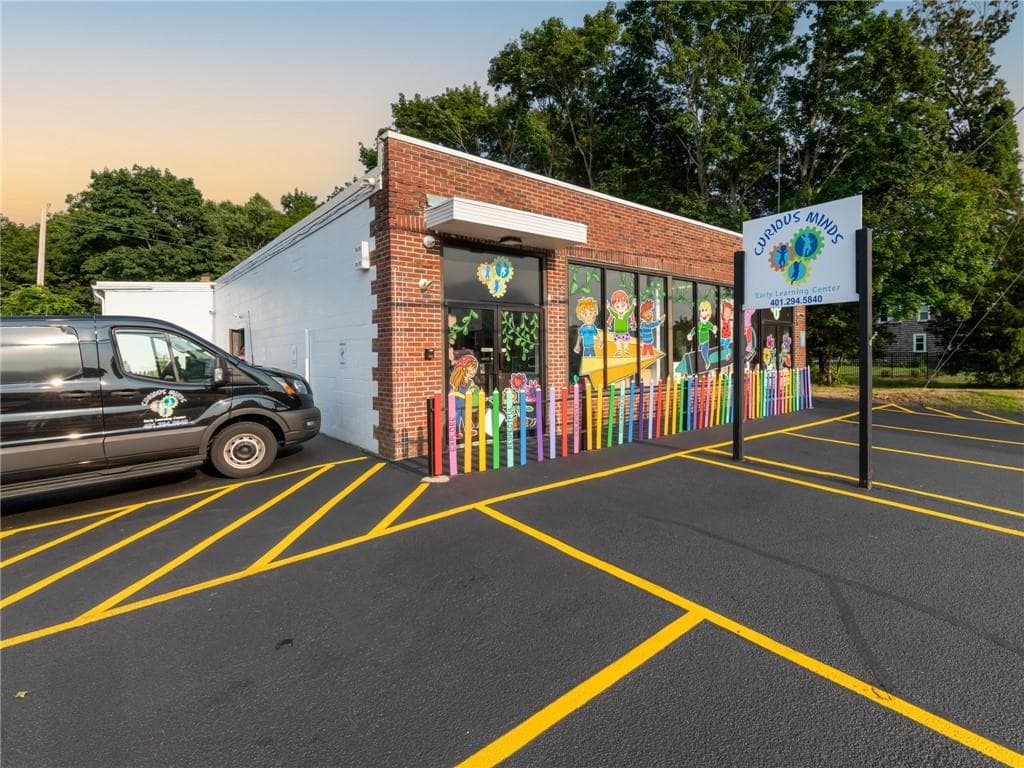 684 690 Boston Neck Road photo 2