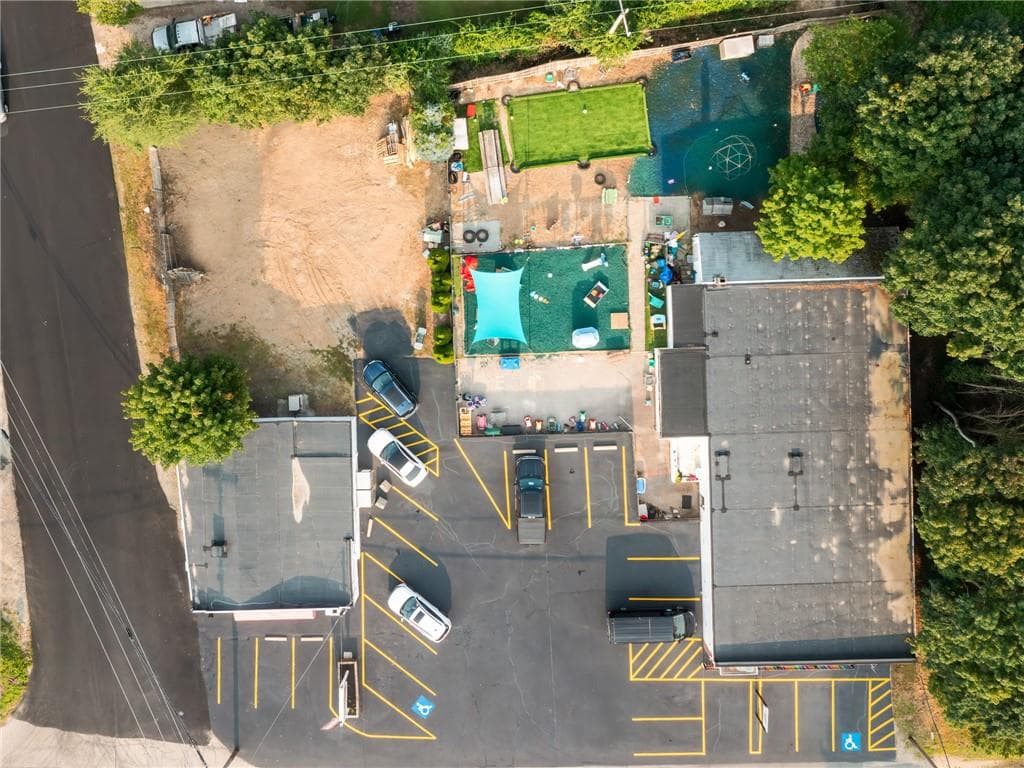684 690 Boston Neck Road photo 12