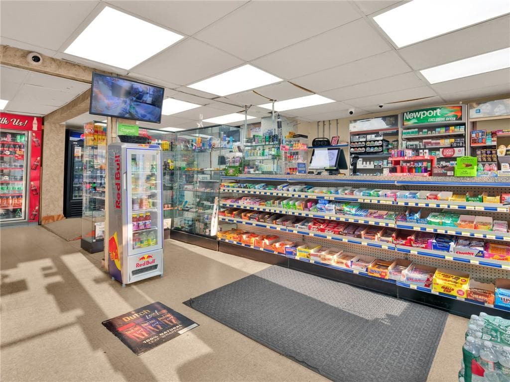 684 690 Boston Neck Road photo 15