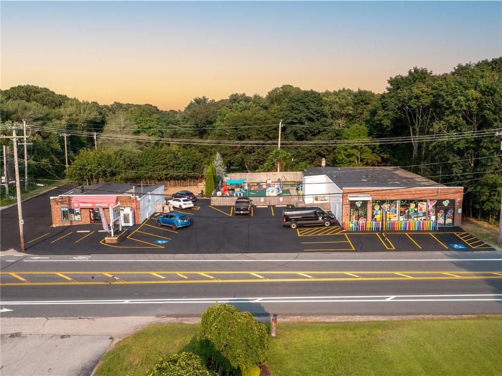 684 690 Boston Neck Road photo 11