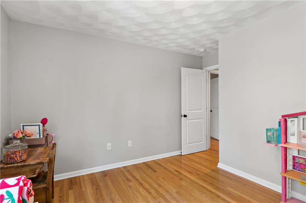 77 Spring Street photo 23