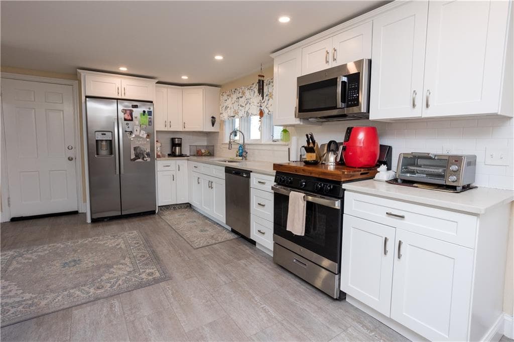 836 Main Road photo 16