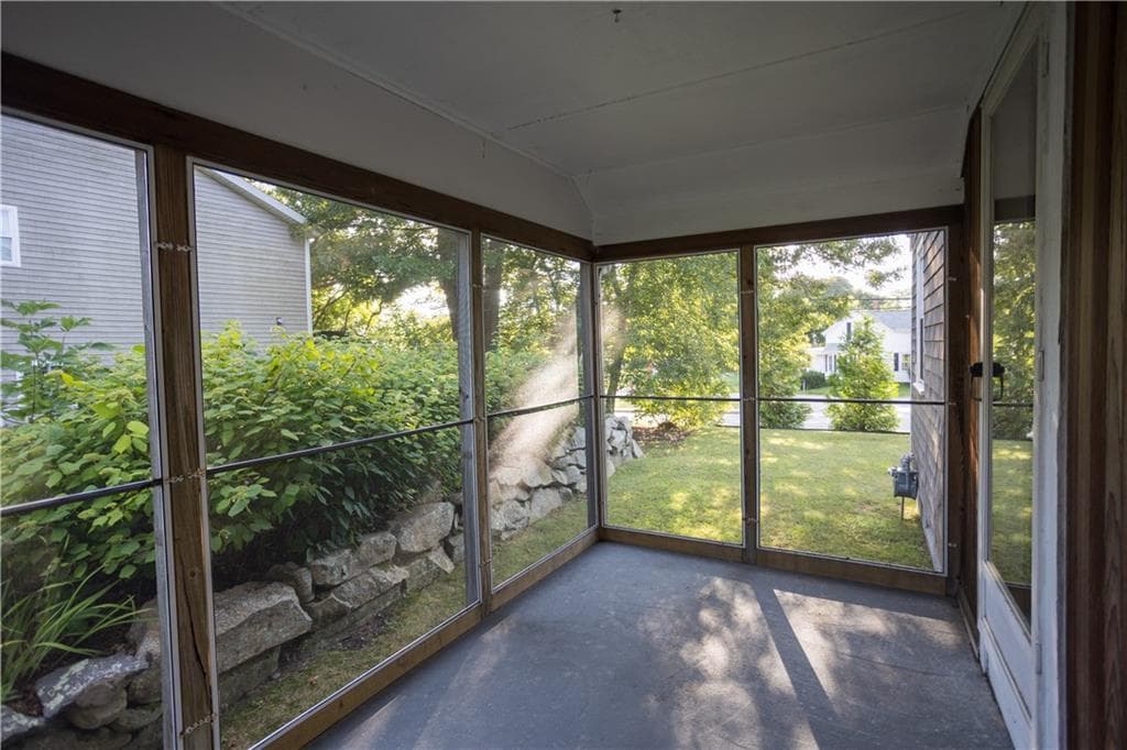 836 Main Road photo 22