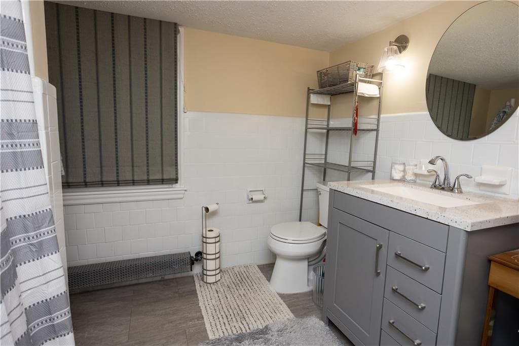 836 Main Road photo 28