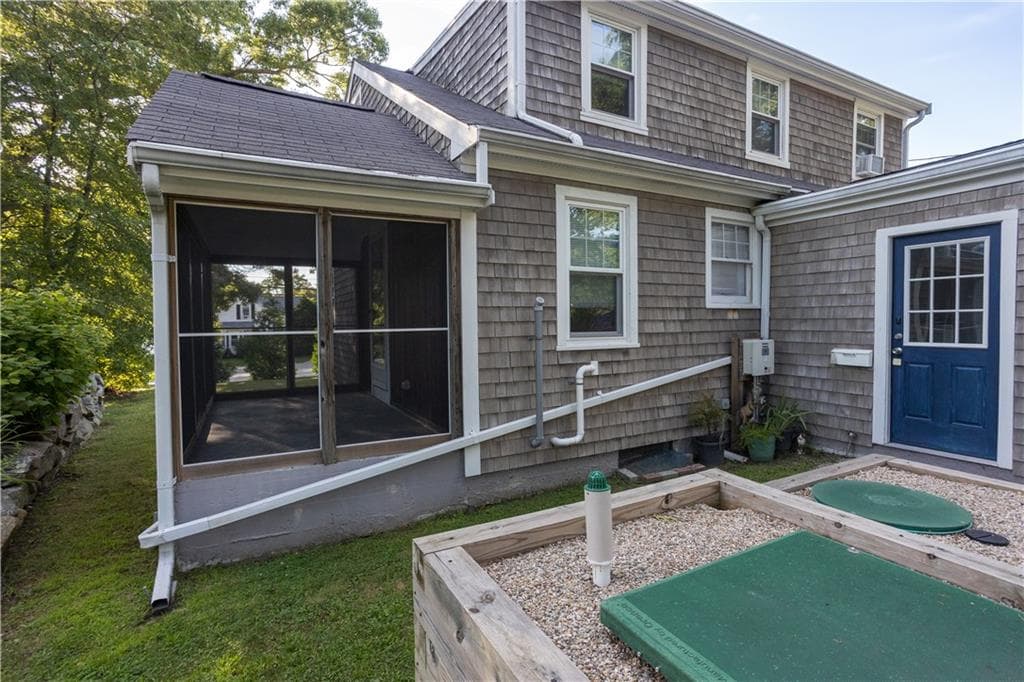 836 Main Road photo 11