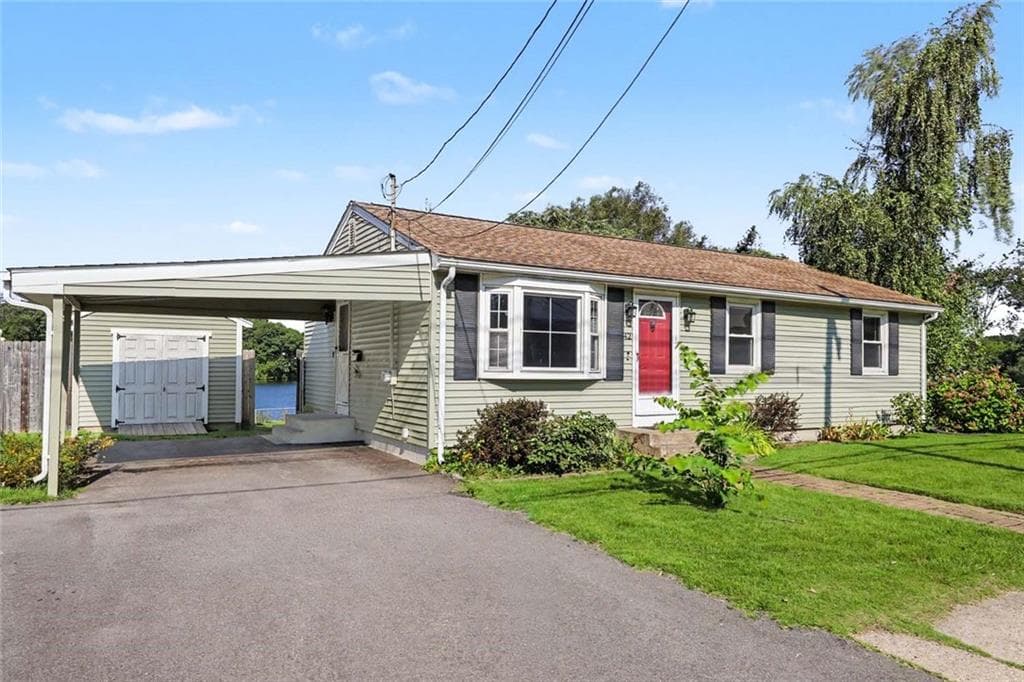 42 Roger Williams Avenue photo 2
