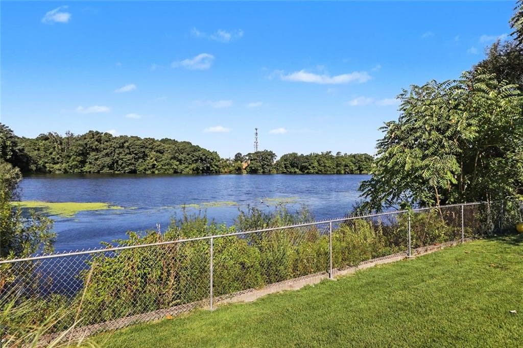42 Roger Williams Avenue photo 6