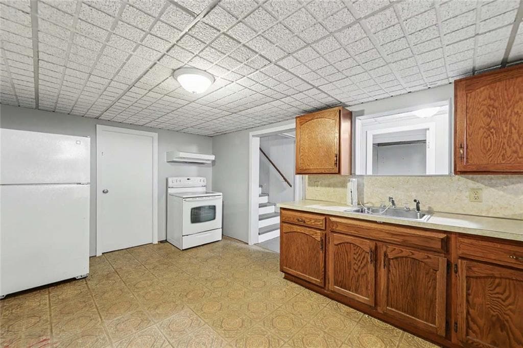 42 Roger Williams Avenue photo 37