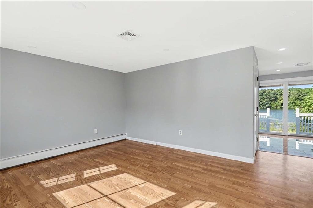 42 Roger Williams Avenue photo 11
