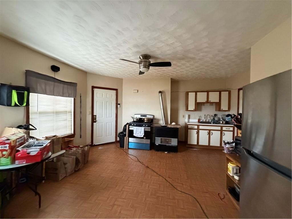868 Main Street photo 11