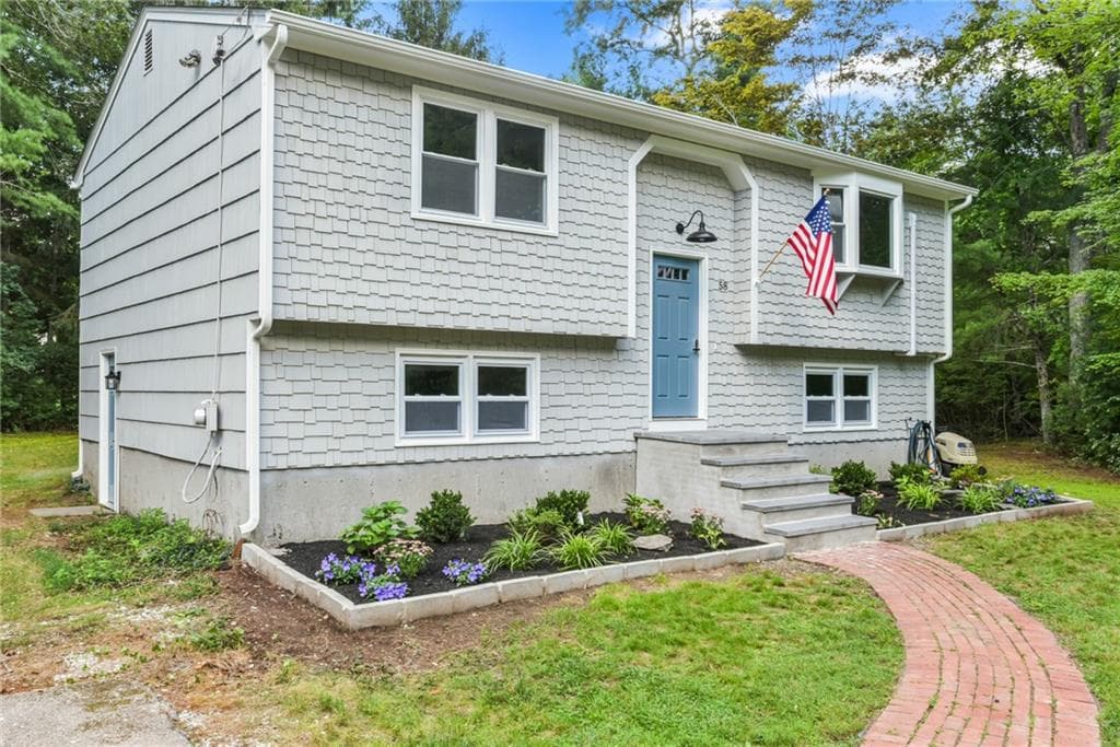 Single Family Residence at 58 Sand Turn Road, South Kingstown, photo 38 of 41