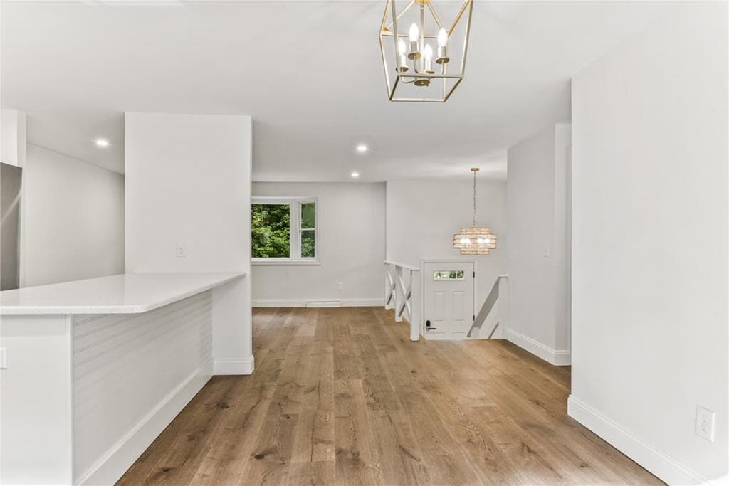 Single Family Residence at 58 Sand Turn Road, South Kingstown, photo 10 of 41