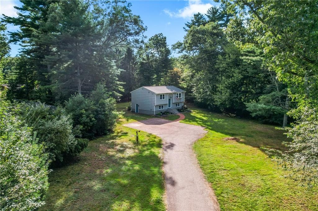 Single Family Residence at 58 Sand Turn Road, South Kingstown, photo 33 of 41