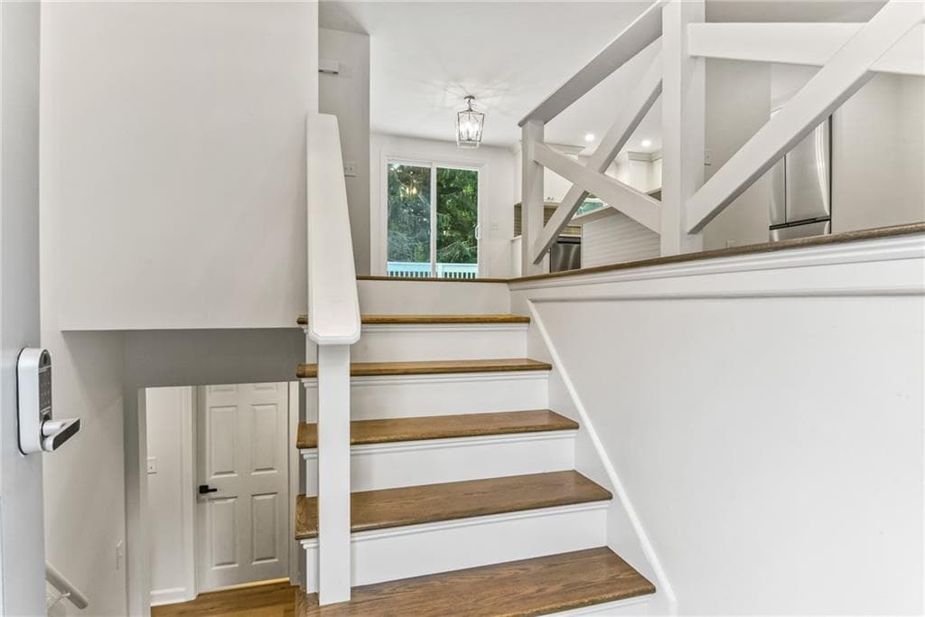 Single Family Residence at 58 Sand Turn Road, South Kingstown, photo 18 of 41