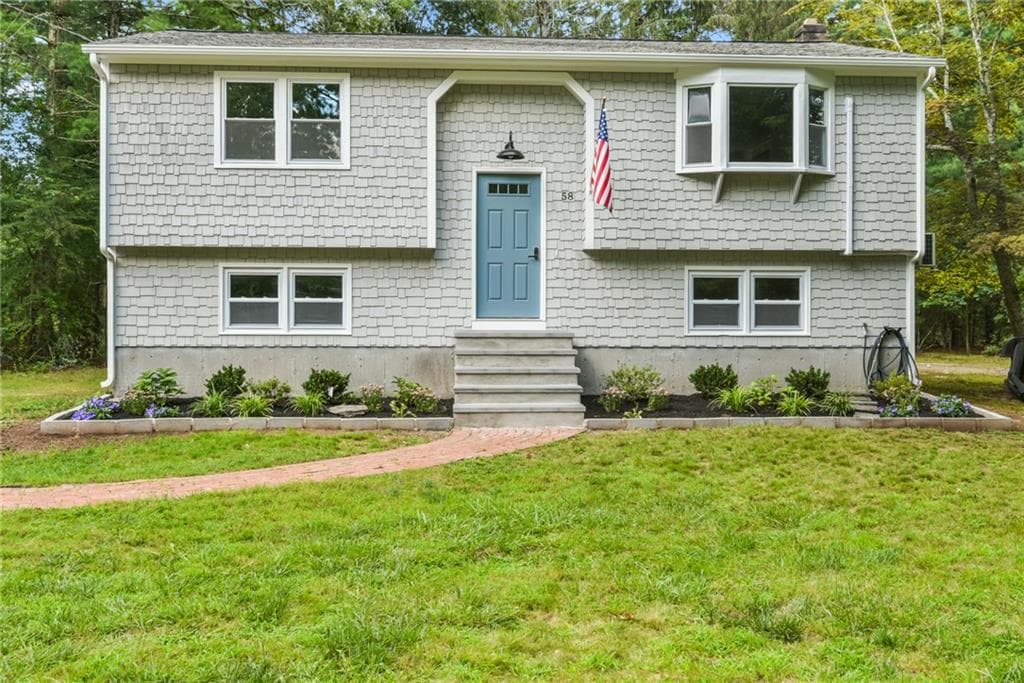 Single Family Residence at 58 Sand Turn Road, South Kingstown, photo 39 of 41