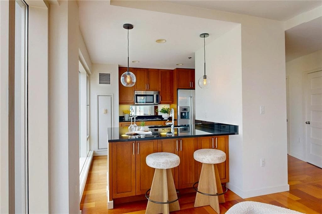 100 Exchange Street UNIT 1006 photo 10