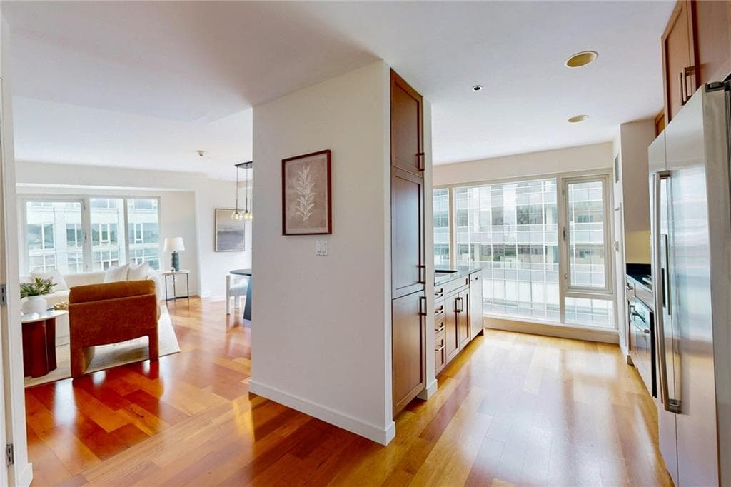 100 Exchange Street UNIT 1006 photo 15