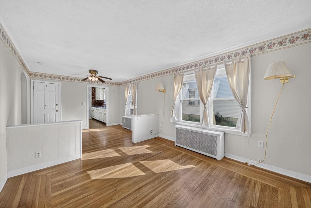 149 Columbia Avenue photo 7