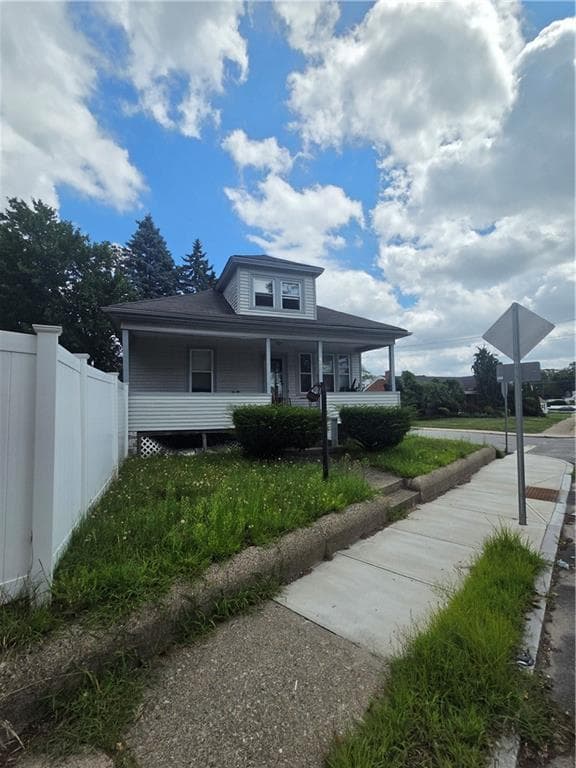 445 Smithfield Road photo 5