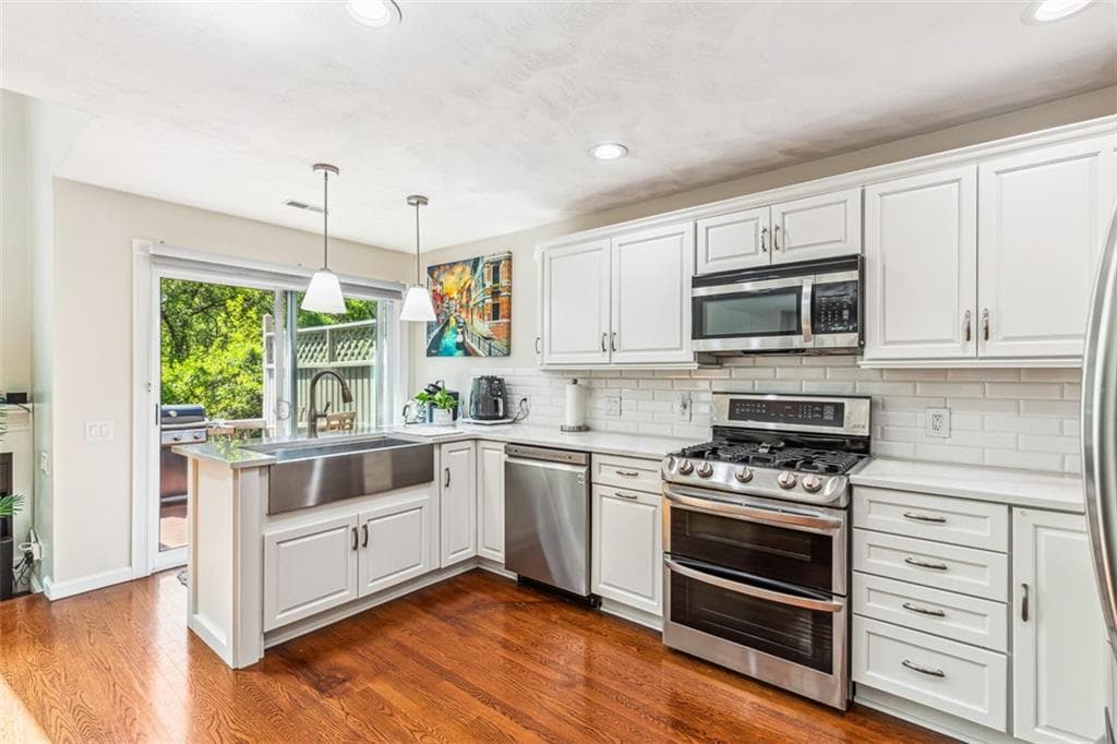 102 Palmer Drive UNIT D photo 11