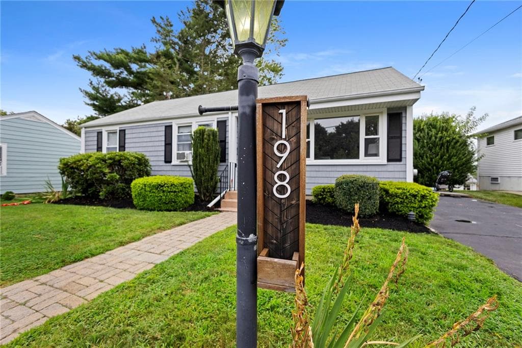 198 Holland Street photo 43