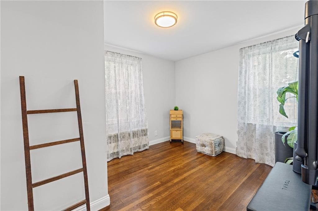 198 Holland Street photo 28