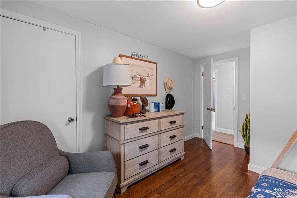 198 Holland Street photo 33